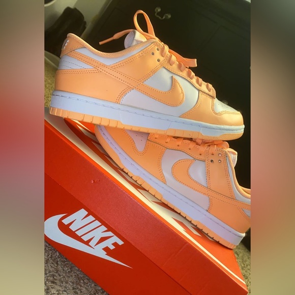 Size 8.5 men size 10 women’s